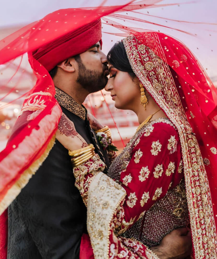 OKC luxury wedding photography, bride and groom kissing, by Rosie Cheeks Photography.